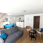 Appartement Duplex T3 Lumineux à Avec Balcon, Parking, Wi-fi à 5 Min De La Et Des Commerces - Fr-1-420-140 Arcachon