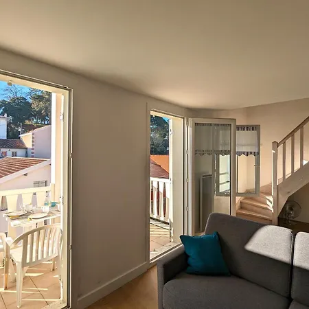 Duplex T3 Lumineux Avec Balcon, Parking Et Wifi A - Fr-1-420-140 アパート アルカション