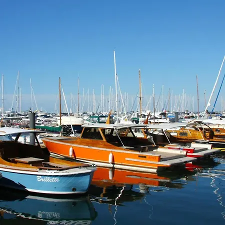 Апартаменты Duplex T3 Lumineux Avec Balcon, Parking Et Wifi A - Fr-1-420-140 *