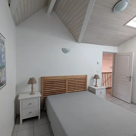 Duplex T3 Lumineux Avec Balcon, Parking Et Wifi A - Fr-1-420-140 アパート *