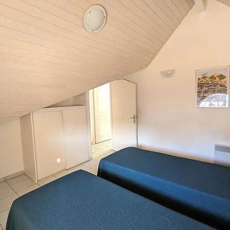 Апартаменты Duplex T3 Lumineux Avec Balcon, Parking Et Wifi A - Fr-1-420-140