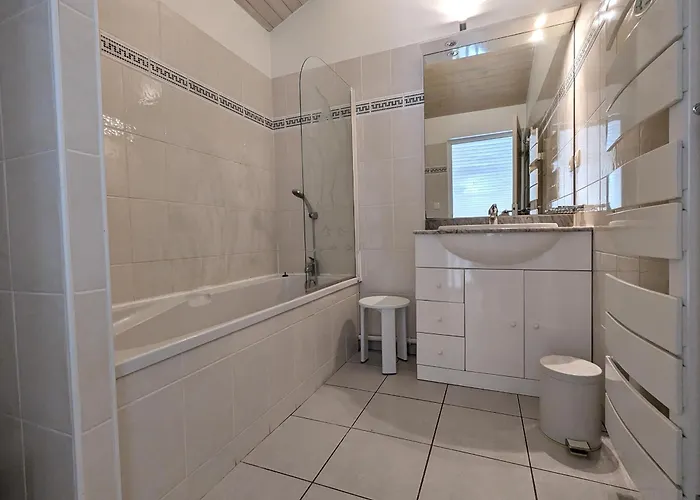 Duplex T3 Lumineux Avec Balcon, Parking Et Wifi A - Fr-1-420-140 アパート